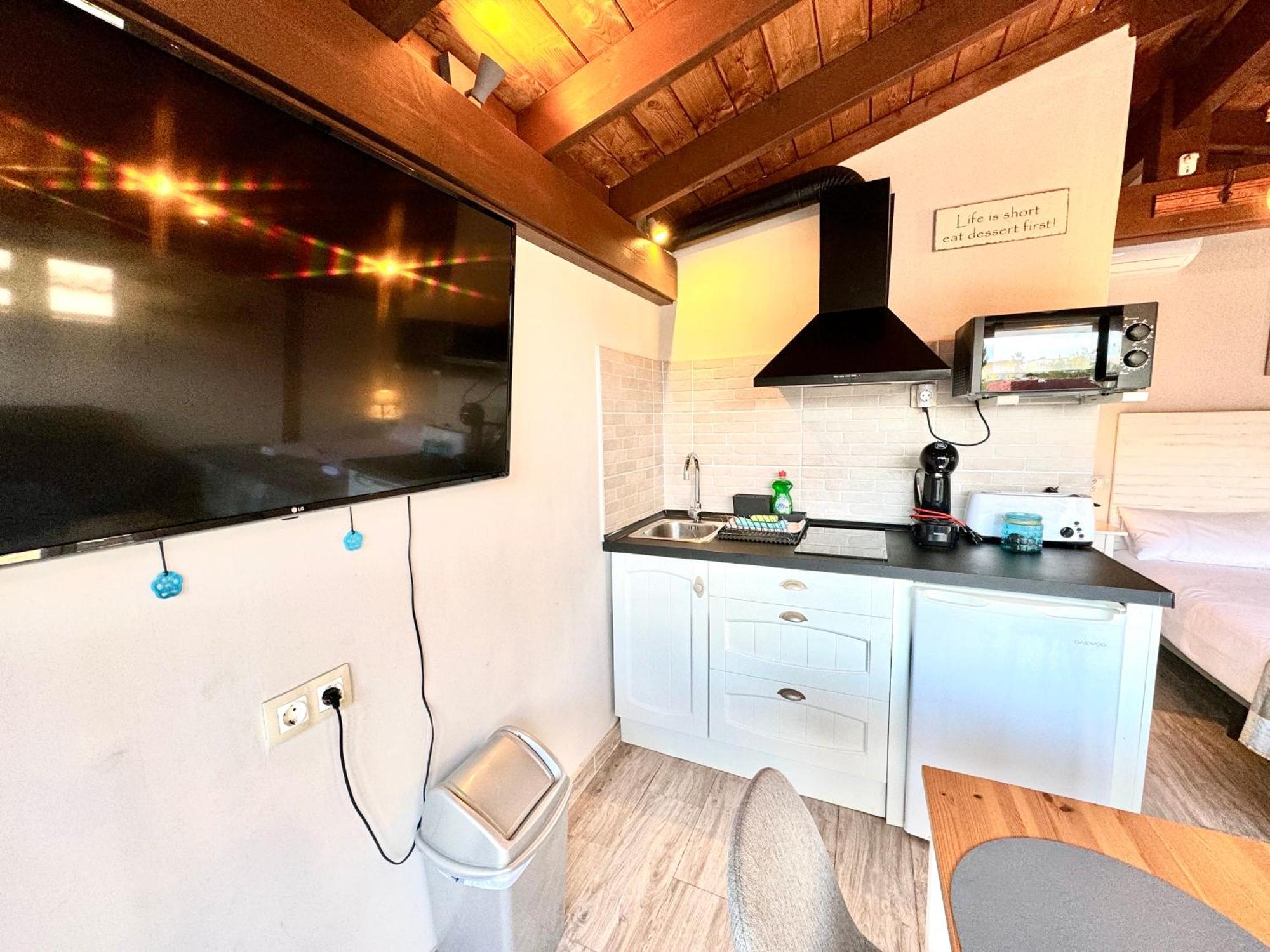 3 Casita-Estudio Con Jardin En La Playa Puerto Marino Ngoại thất bức ảnh